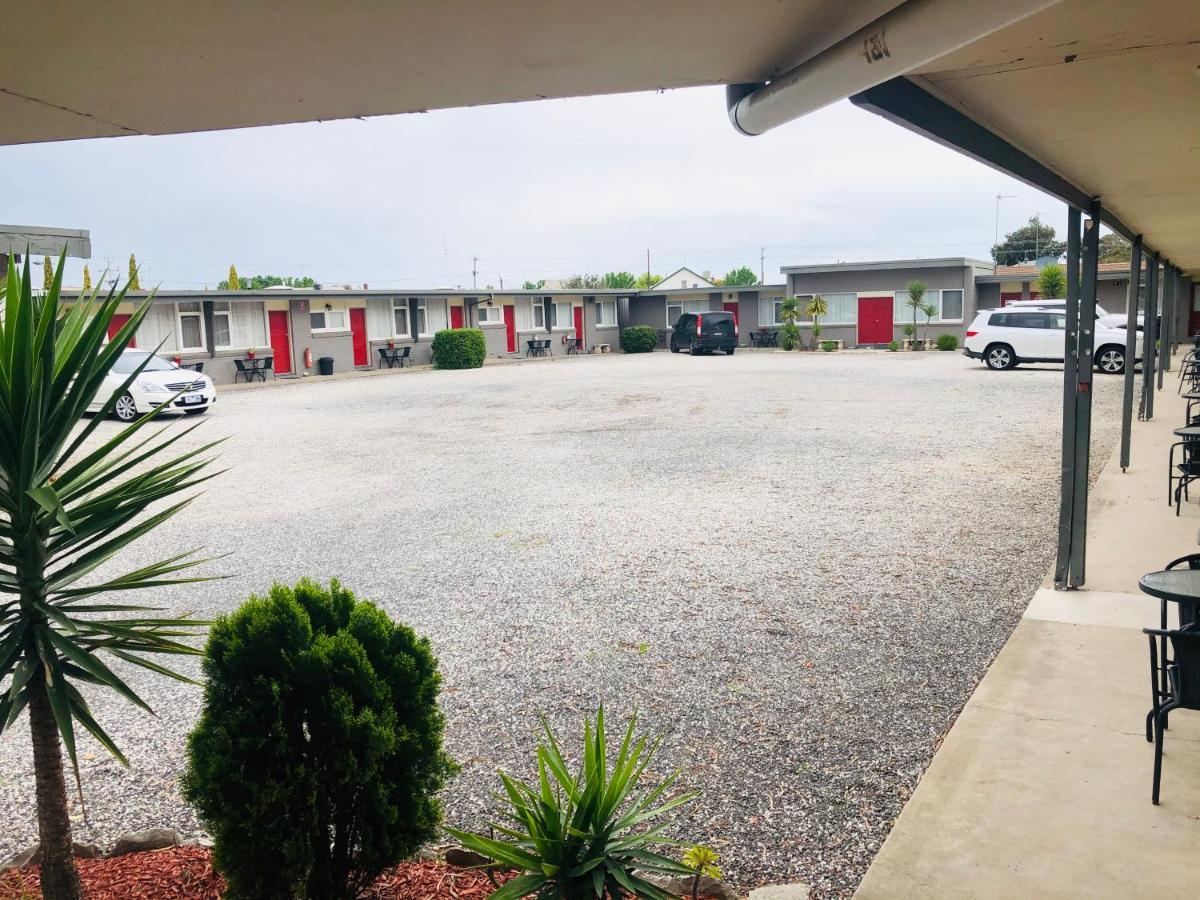 Horsham Motel Bagian luar foto
